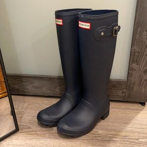 HUNTER BOOTS